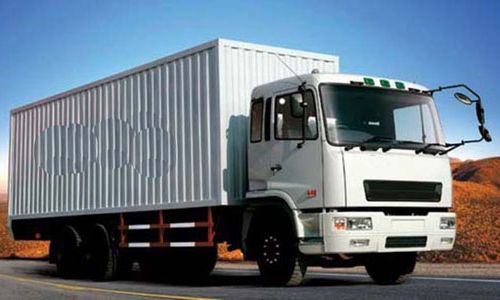 產(chǎn)品名稱：義烏搬家工具箱式貨車
產(chǎn)品型號：義烏搬家,義烏搬家公司,義烏搬家公司電話,義烏搬廠
產(chǎn)品規(guī)格：搬家服務(wù):住宅搬家,中小型搬家,箱貨/京杯搬家業(yè)務(wù),專業(yè)拆裝衣柜,家私組裝打包等.二. 搬遷服務(wù):辦公室搬遷,搬家,搬廠,寫字樓,卸貨柜,專業(yè)搬運(yùn)鋼琴等.三. 長途搬運(yùn):義烏市區(qū)及省周邊地區(qū),只要您一個電話,我們幫您服務(wù)到家四. 搬廠服務(wù):專業(yè)搬廠,搬運(yùn)機(jī)器,大型儀器,吊裝,重型設(shè)備移位,上下樓地下室等; 五:起重吊裝,及其他搬家貨運(yùn)服務(wù).